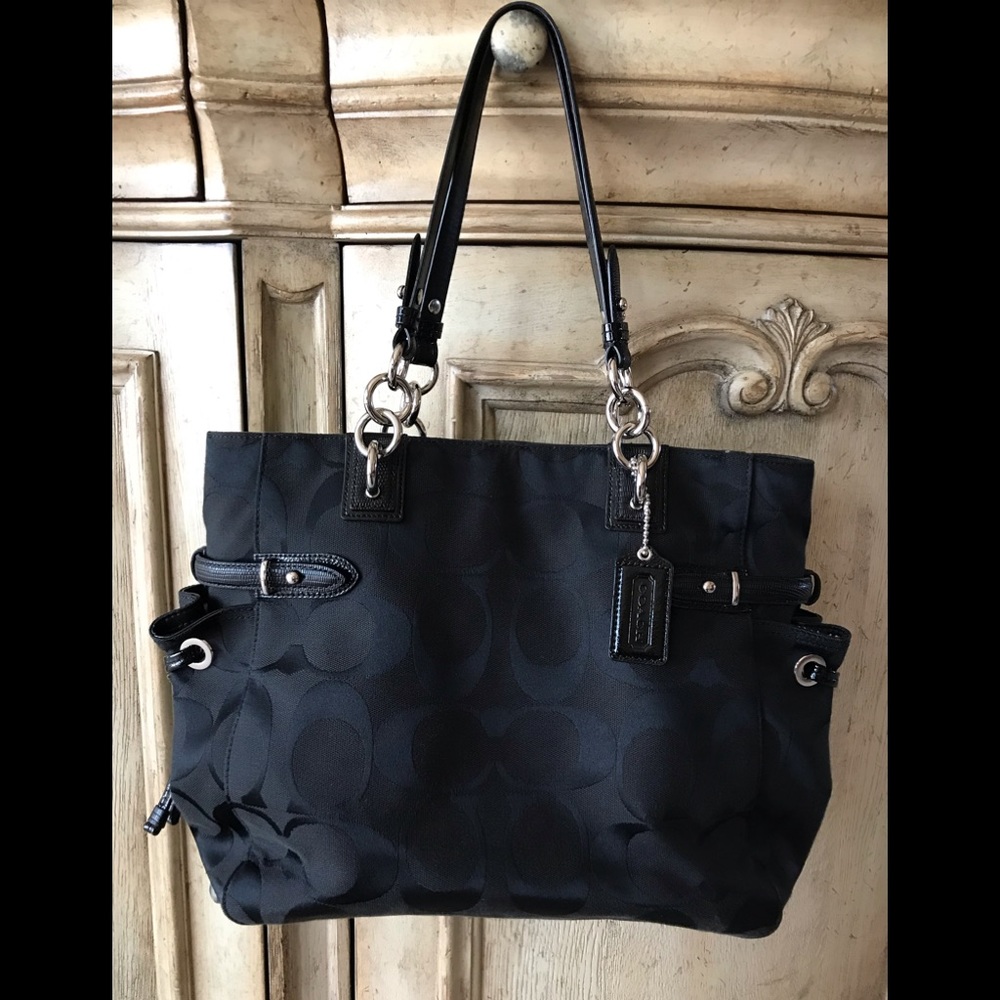 Coach Collette Shoulder Tote ~ EUC